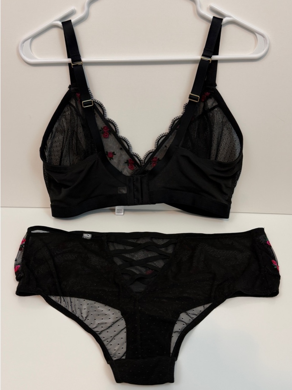 Cacique Embroidered No-Wire Triangle Bra Set - Picture 8 of 14